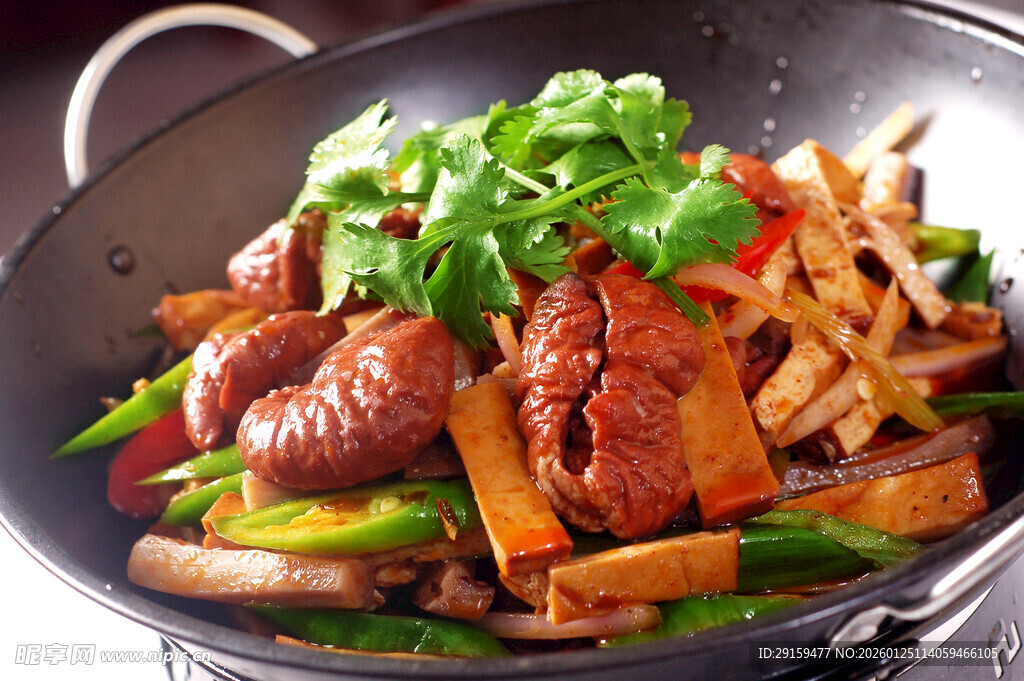 美味干锅牛肉蔬菜