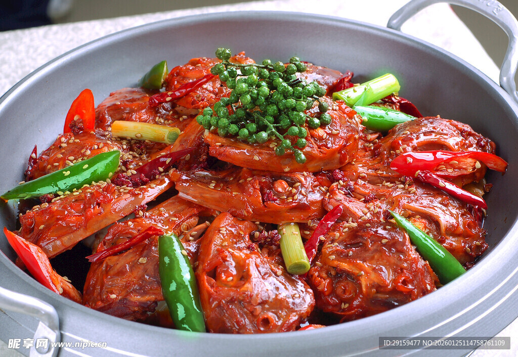 香辣诱人酱烧排骨