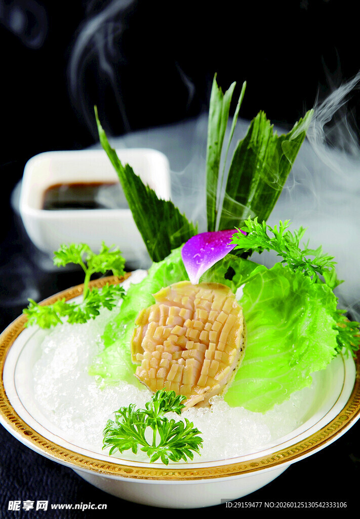 创意摆盘的美味蔬菜料理