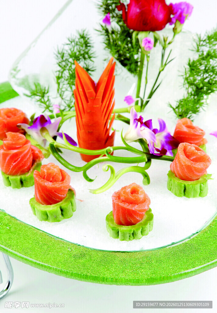 创意雕花摆盘精美菜肴