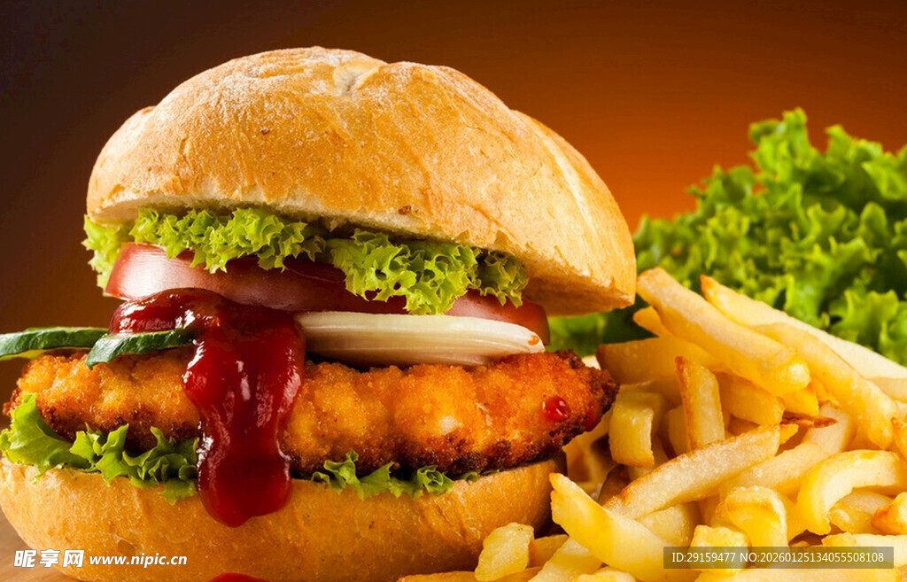 美味汉堡配金黄薯条