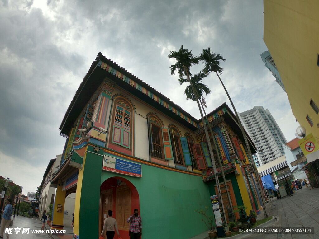 色彩斑斓的东南亚风格建筑