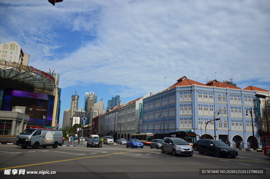 城市街道多彩建筑景象