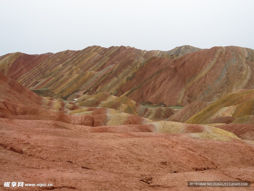 七彩丹霞地貌景观