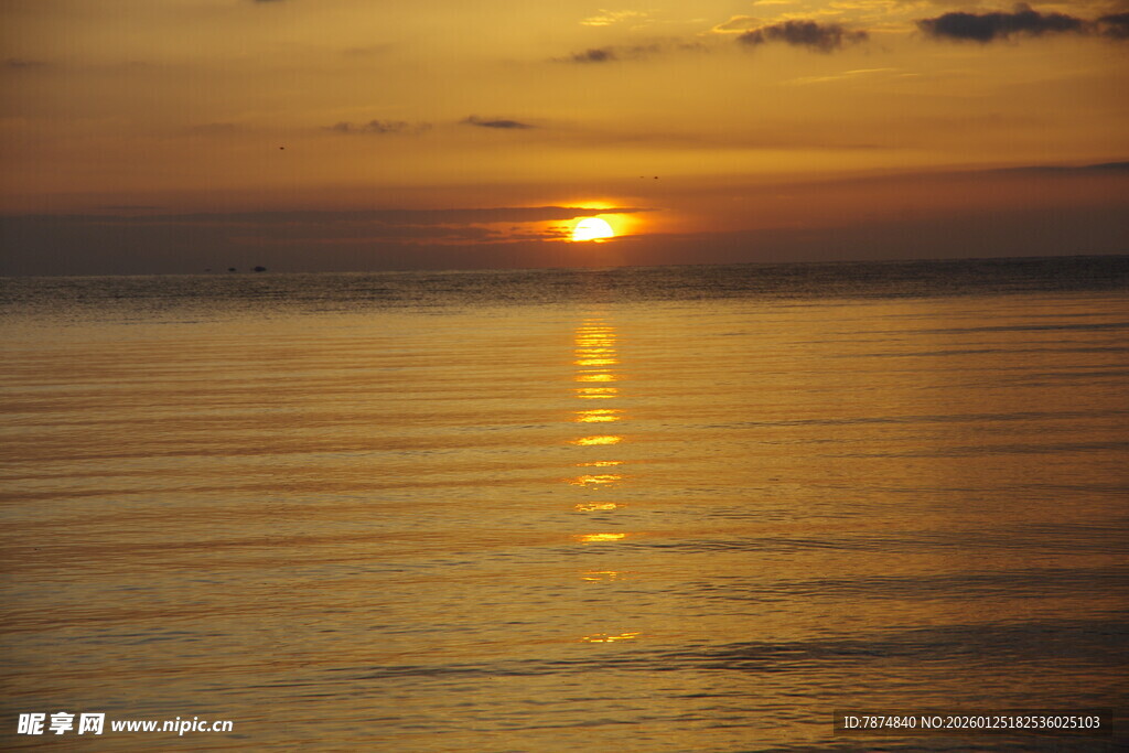 海上日落美景