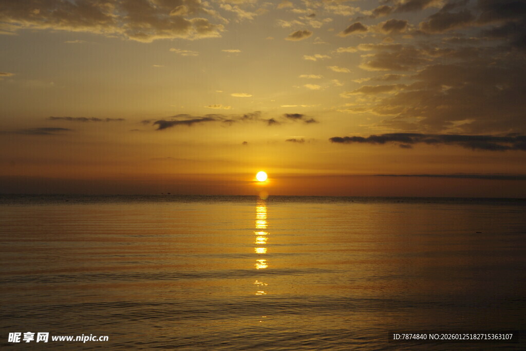 海上日出美景