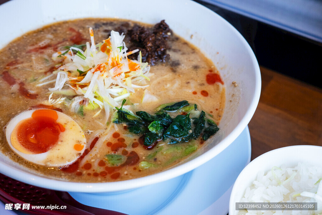 美味日式拉面套餐