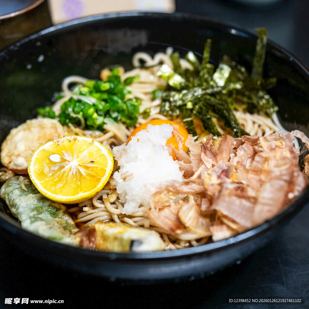 美味日式海鲜拉面