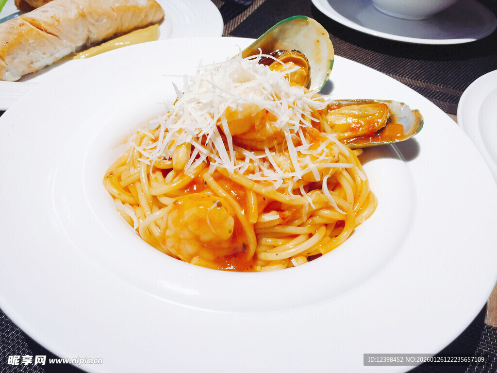 美味芝士虾仁意大利面