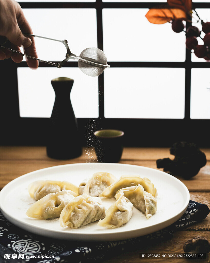 中式美味饺子的温馨一刻