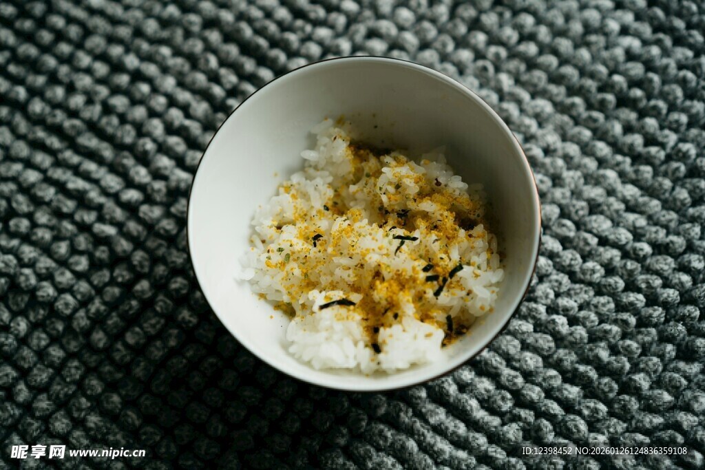 碗中混合食材特写