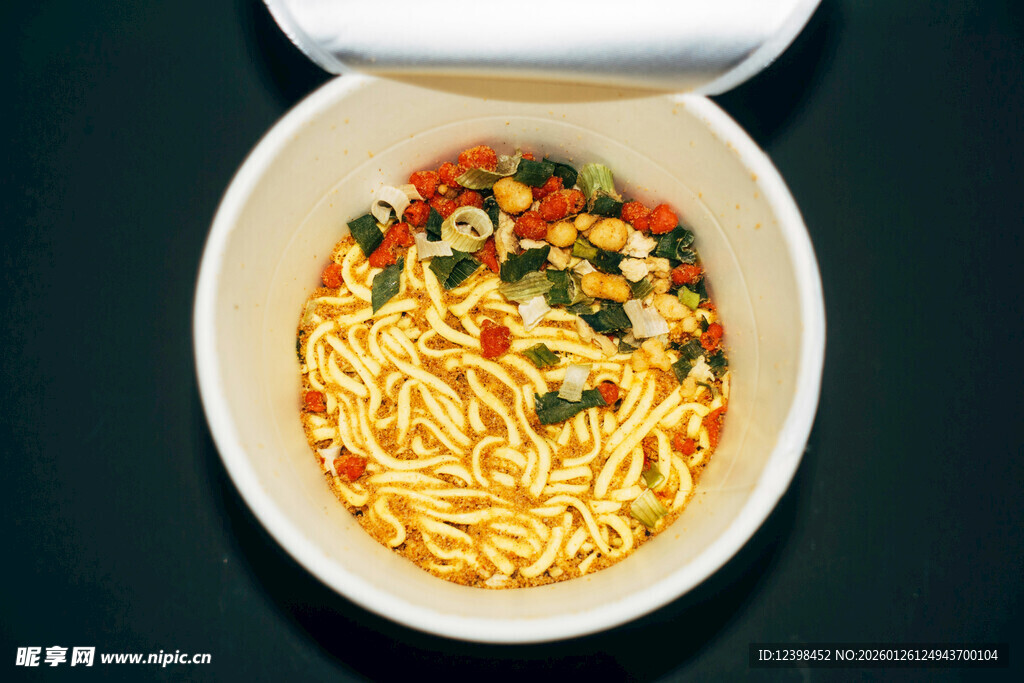 美味多彩方便面