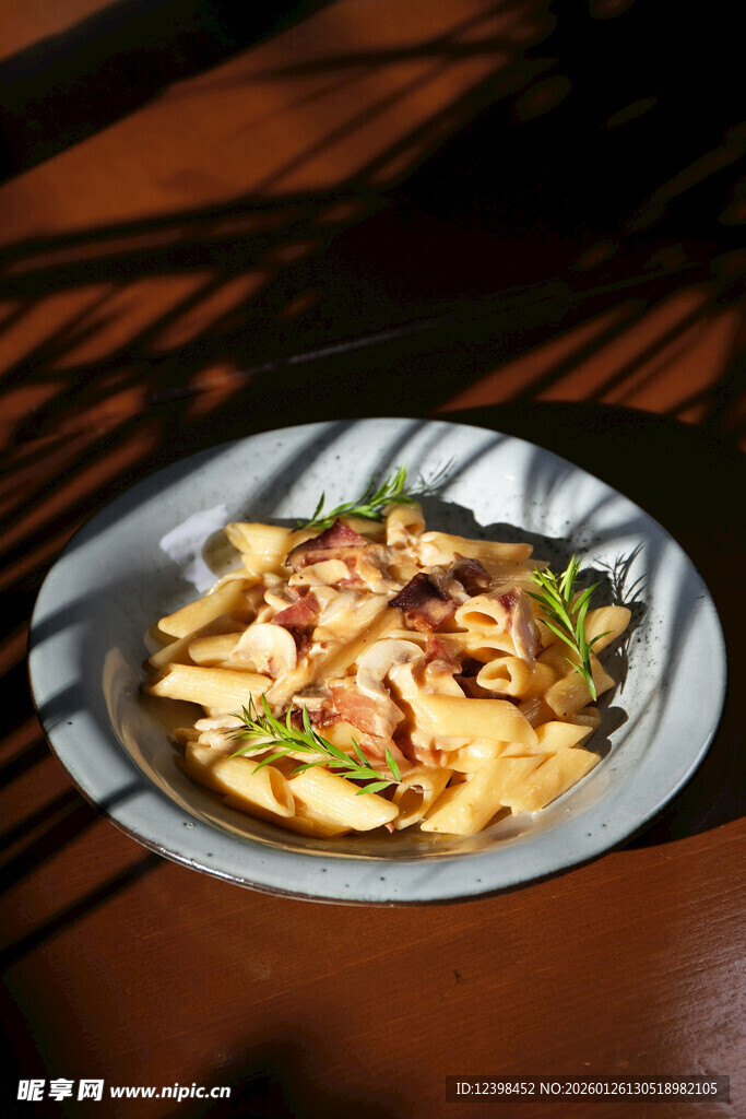 美味意大利面摆盘展示