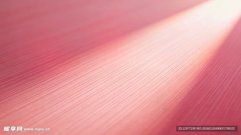 红色织物上的光影效果