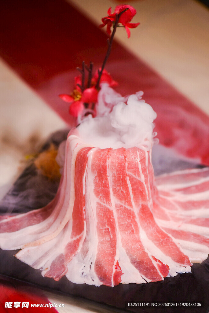 创意摆盘的精美雪花肥牛