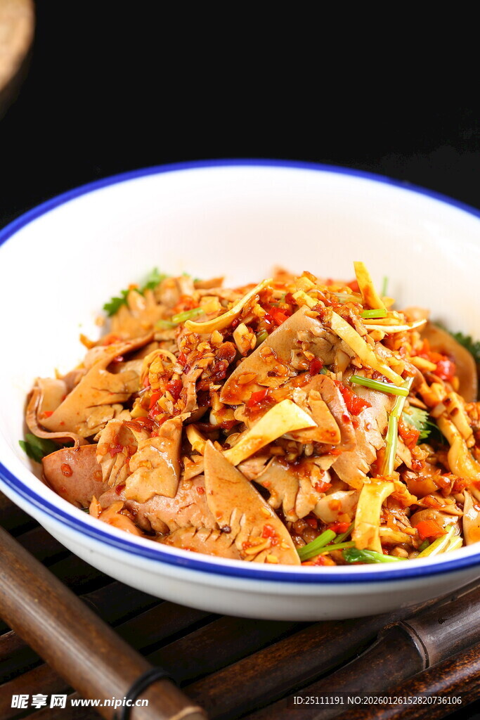 美味黄喉拌腰花