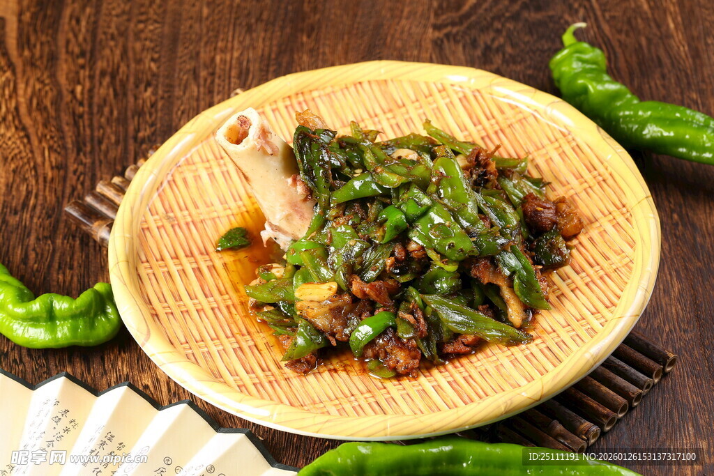 美味擂辣椒筒子骨