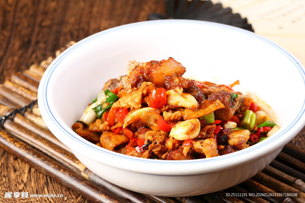 美味排骨肉炒肉