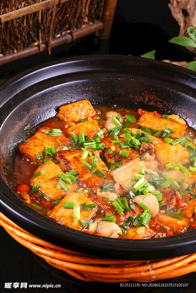 美味砂锅泉水豆腐