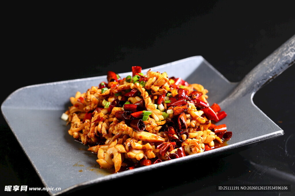 美味铁铲鱿鱼翅