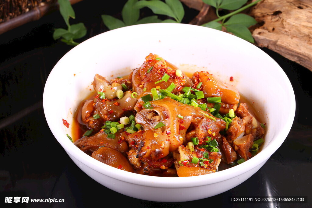 美味原汁卤猪脚