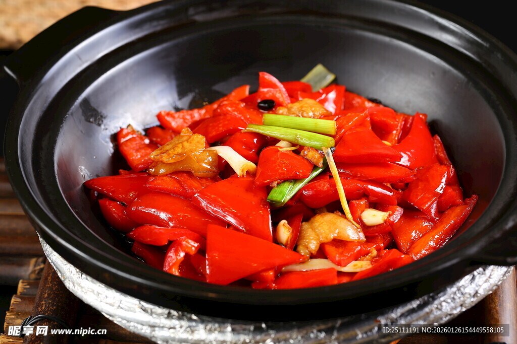 香辣砂锅大红椒煲
