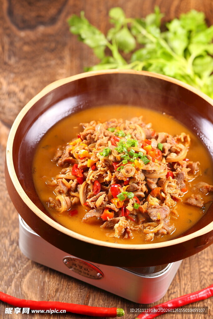 香辣美味羊肉炖酸菜