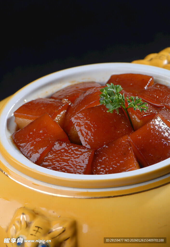 黄罐盛美味东坡红烧肉