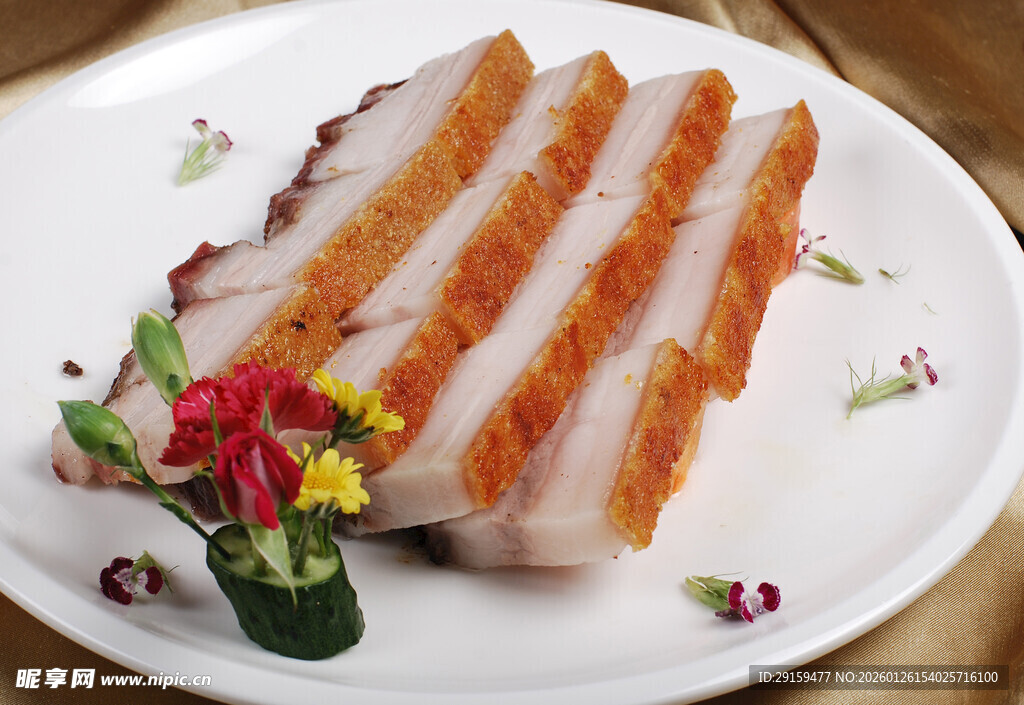 精美摆盘的特色五花肉