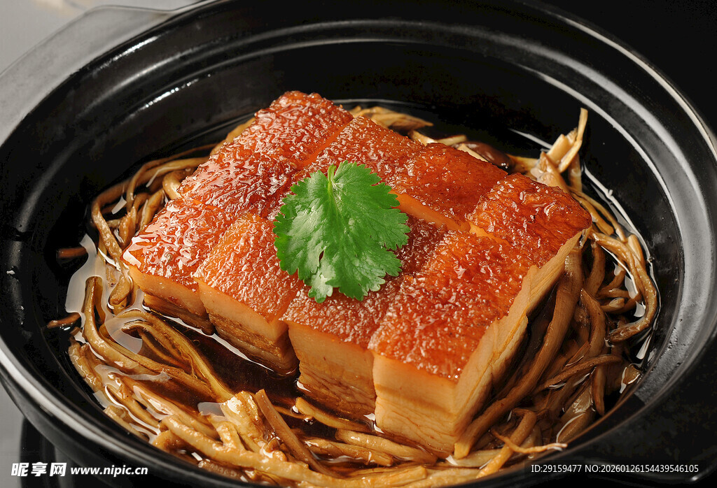 砂锅香煎五花肉