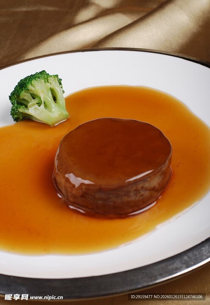 焦糖布丁配西兰花