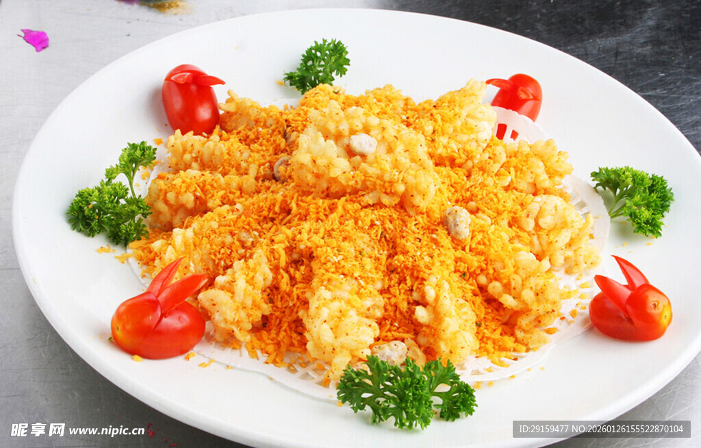 美味黄金炒饭摆盘精致