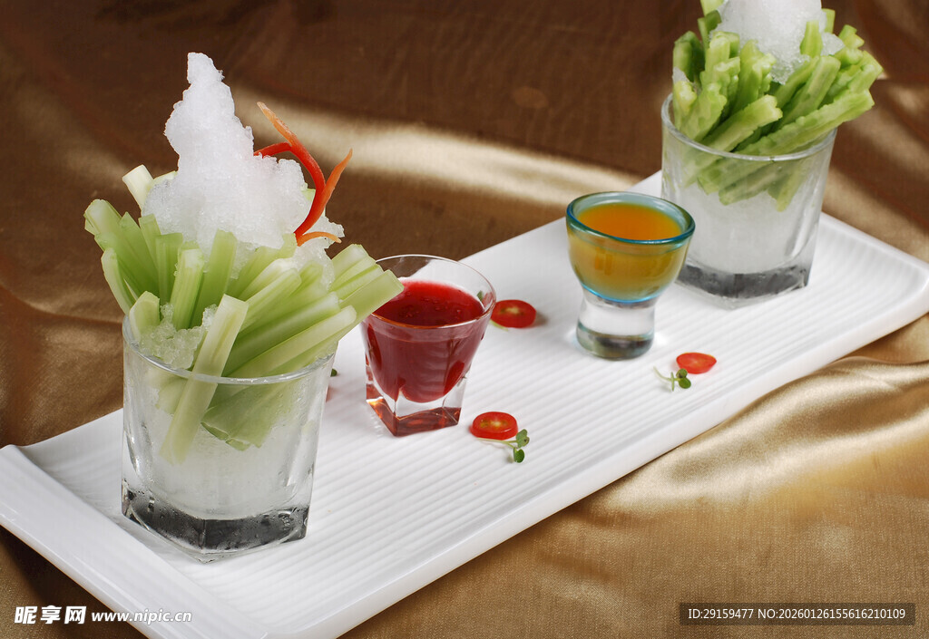 精致创意蔬菜杯摆盘