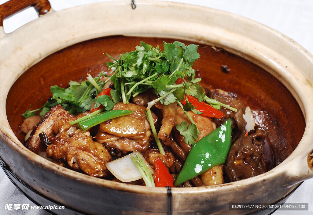 美味砂锅炖菜