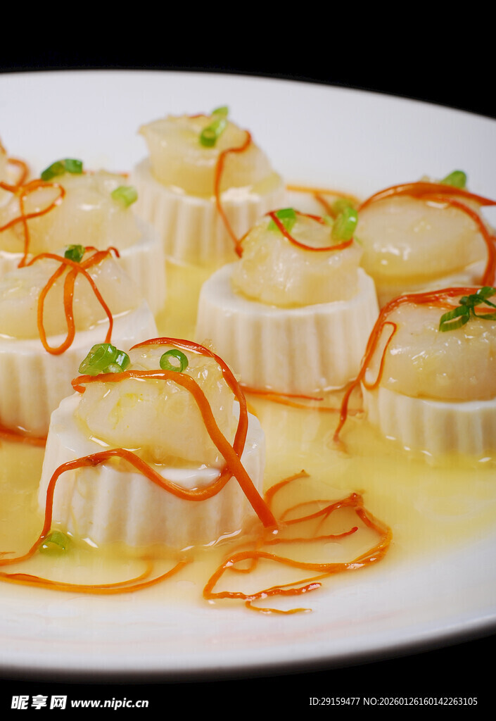 玉子豆腐配鲜贝美味佳肴