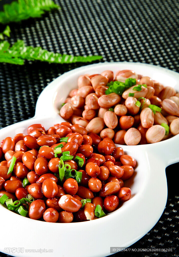 双色美味花生米