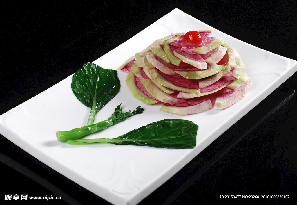 萝卜雕花摆盘艺术