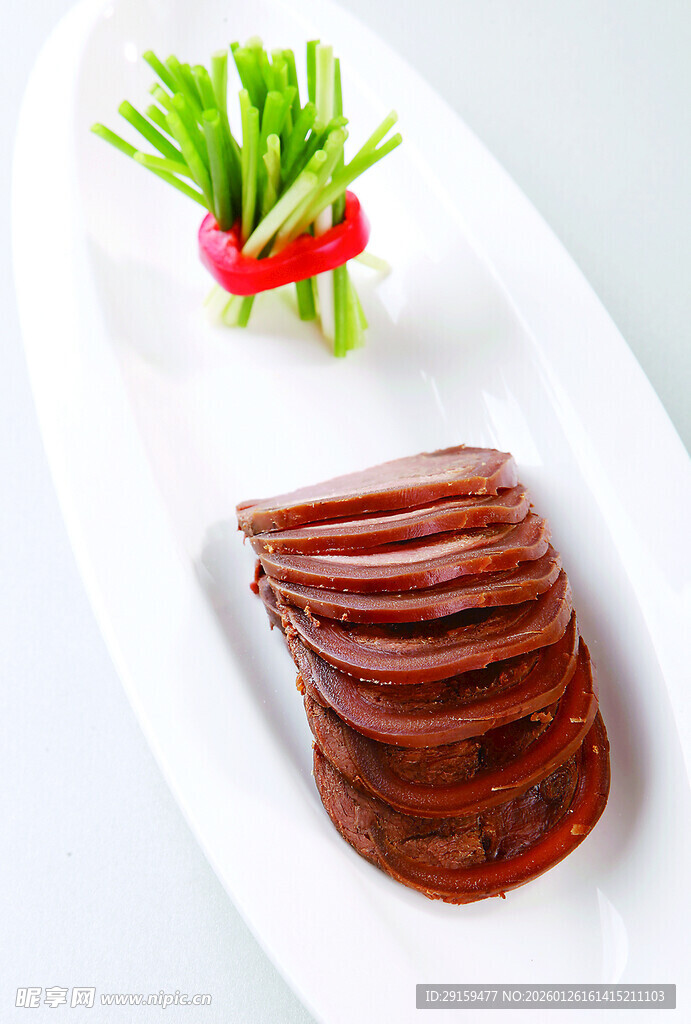 美味酱牛肉摆盘精致