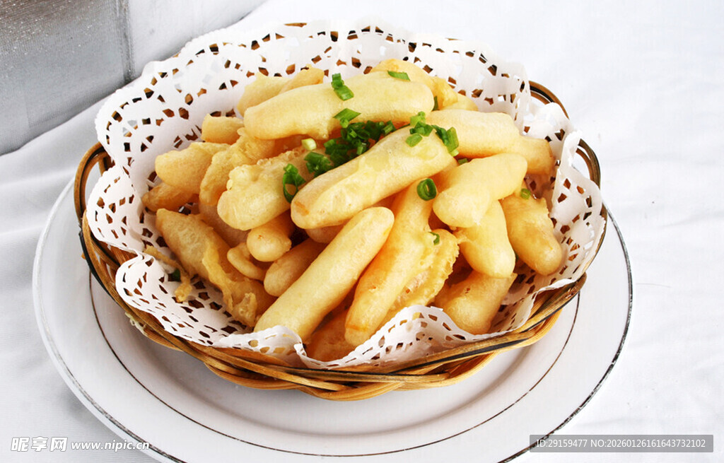 美味炸薯条配精致摆盘