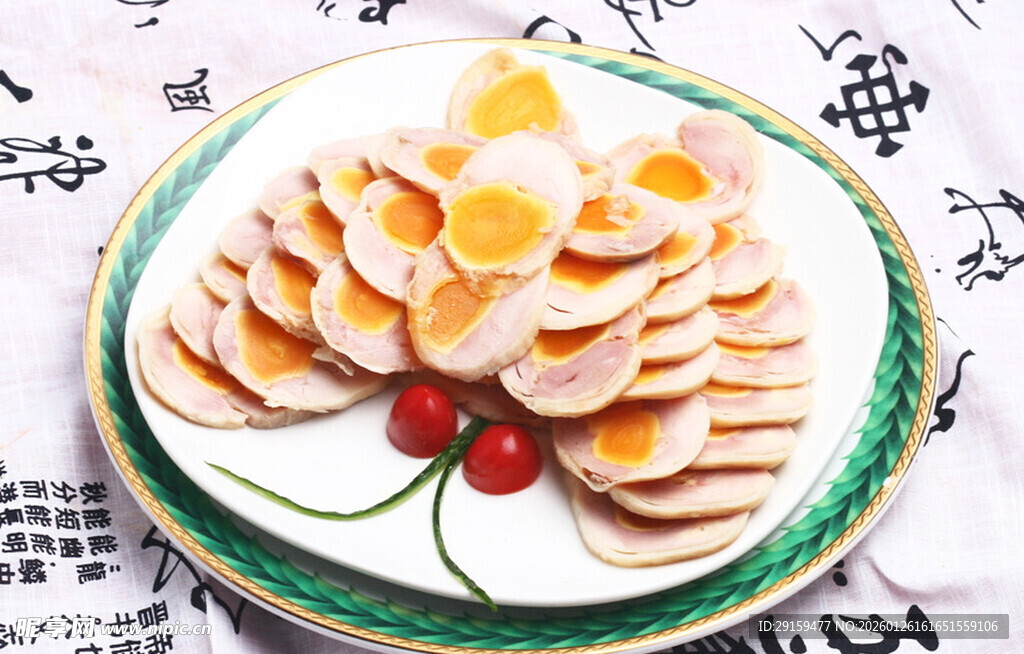 精美摆盘的美味百合菜肴