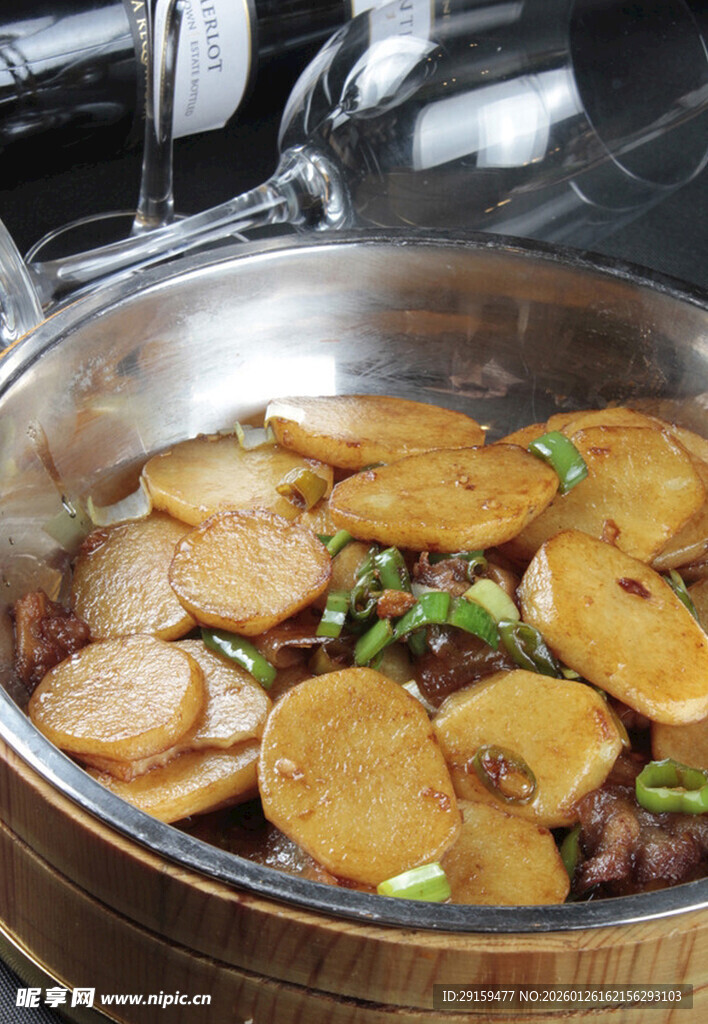 美味铜锅炖菜