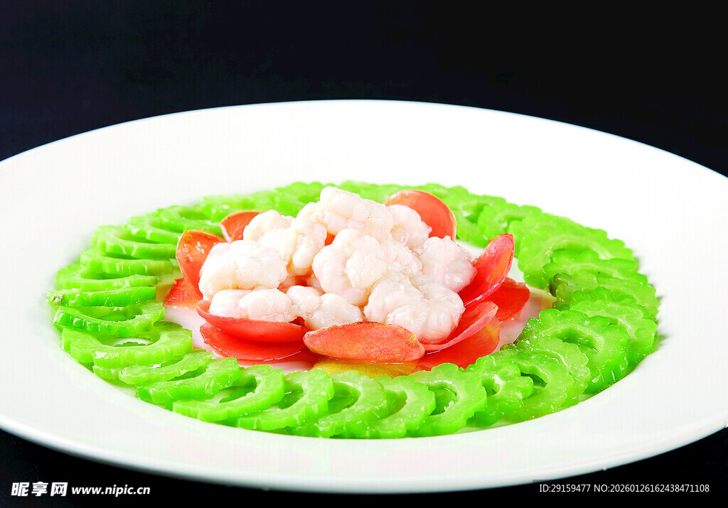 虾仁配青瓜番茄摆盘