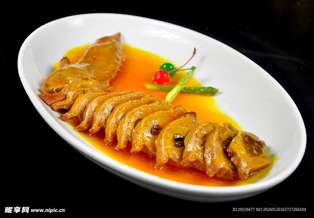 美味酱卤凤爪摆盘精致