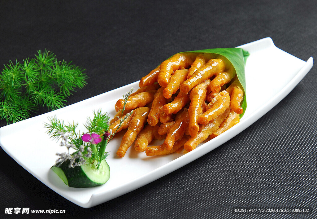 美味油炸面食摆盘点缀