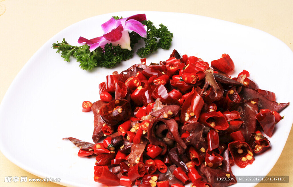 香辣可口的红椒炒牛肉