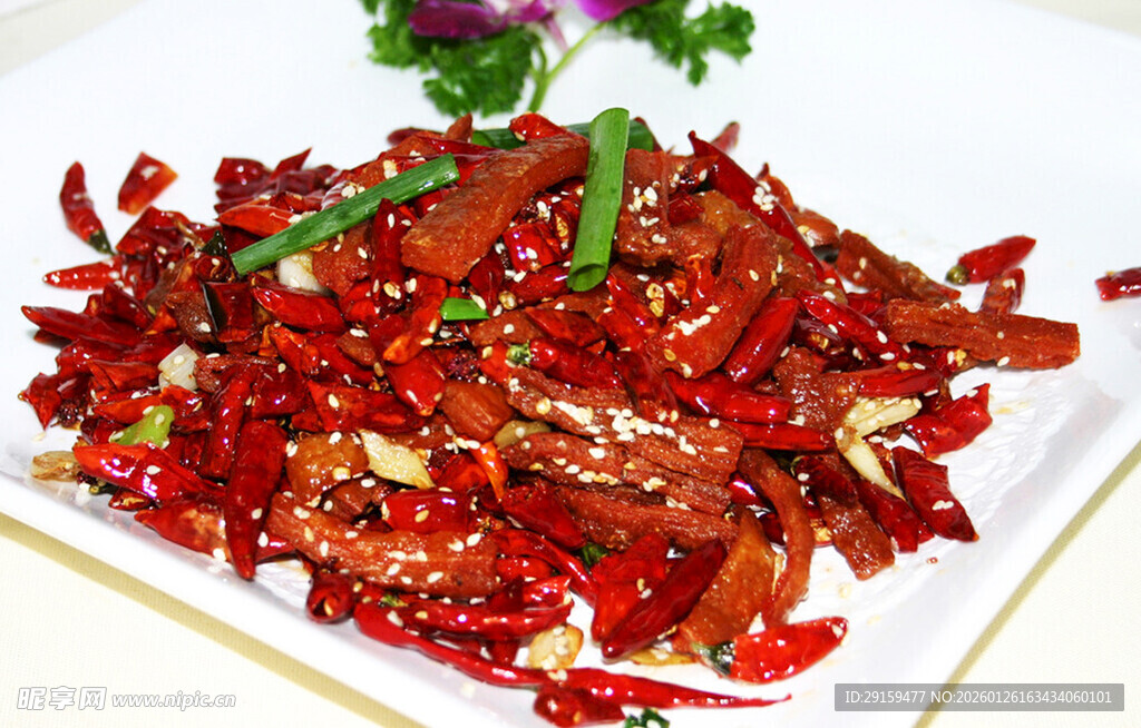 香辣诱人的红椒炒肉丝