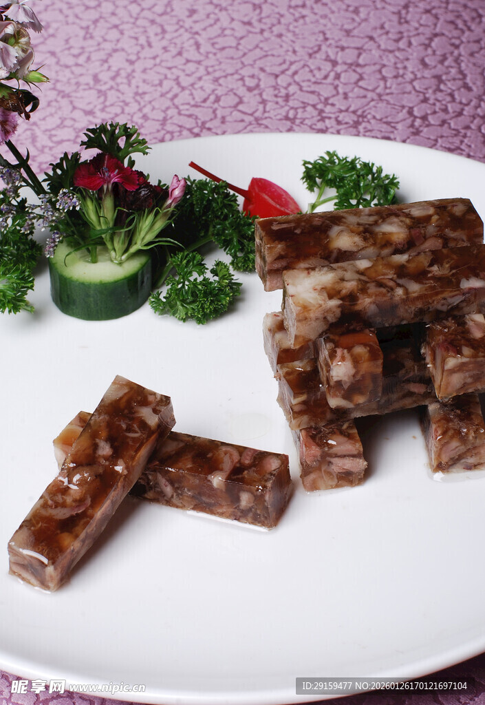 美味酱牛肉摆盘