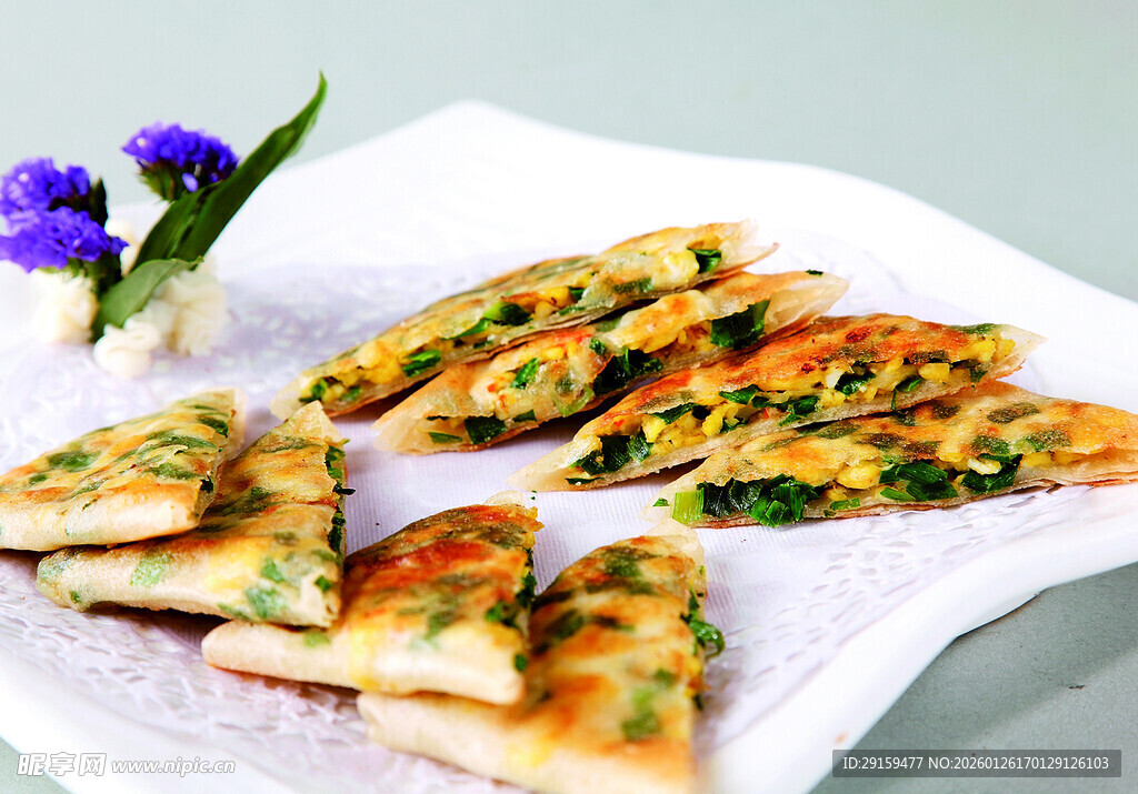 美味蔬菜煎饼摆盘精致