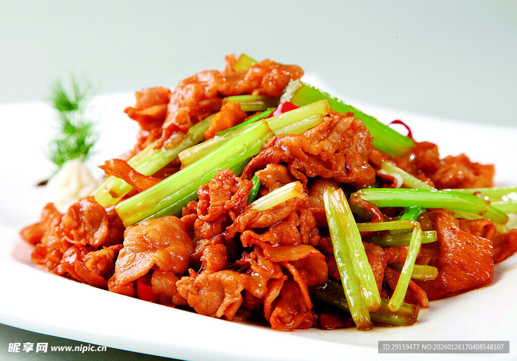 芹菜炒牛肉