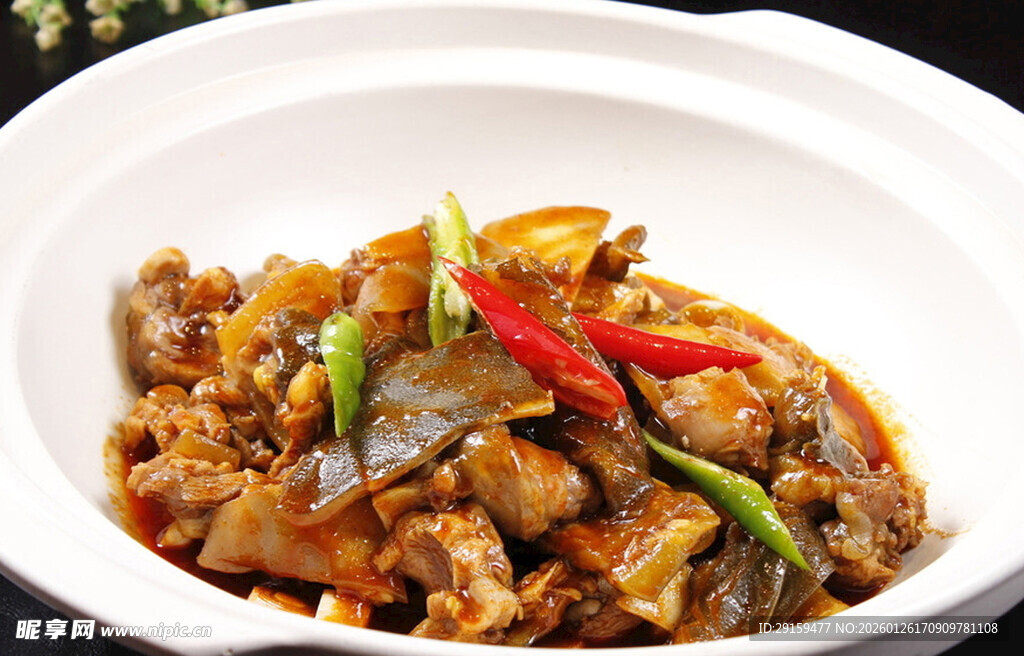 美味农家炒鸡肉